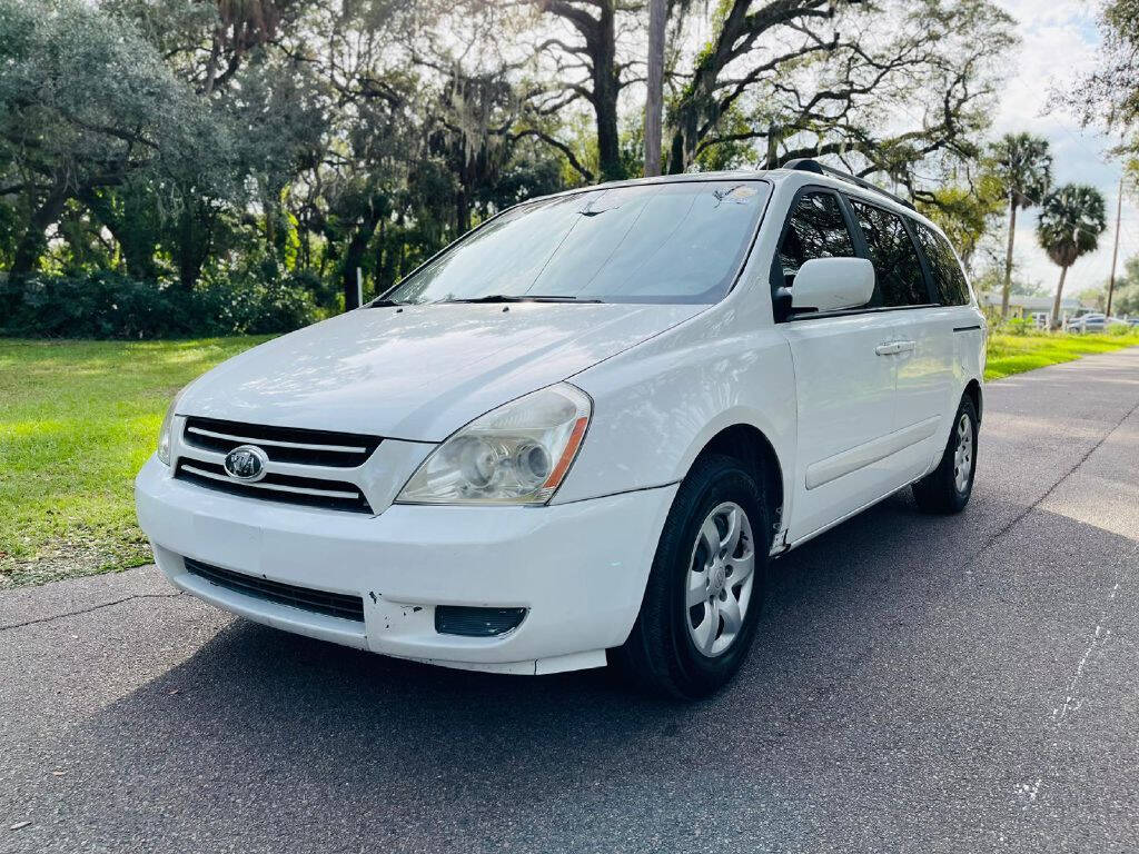 kia sedona lx 2002 interior