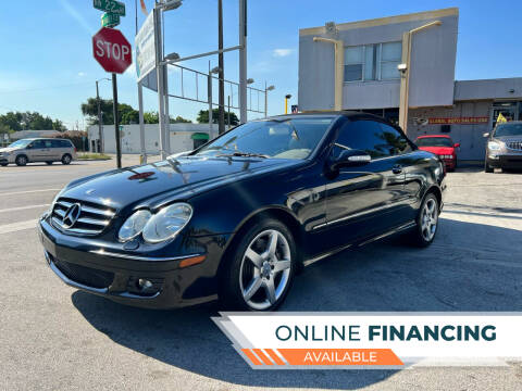 2007 Mercedes-Benz CLK for sale at Global Auto Sales USA in Miami FL