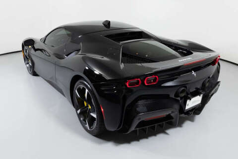 2022 Ferrari SF90 Stradale