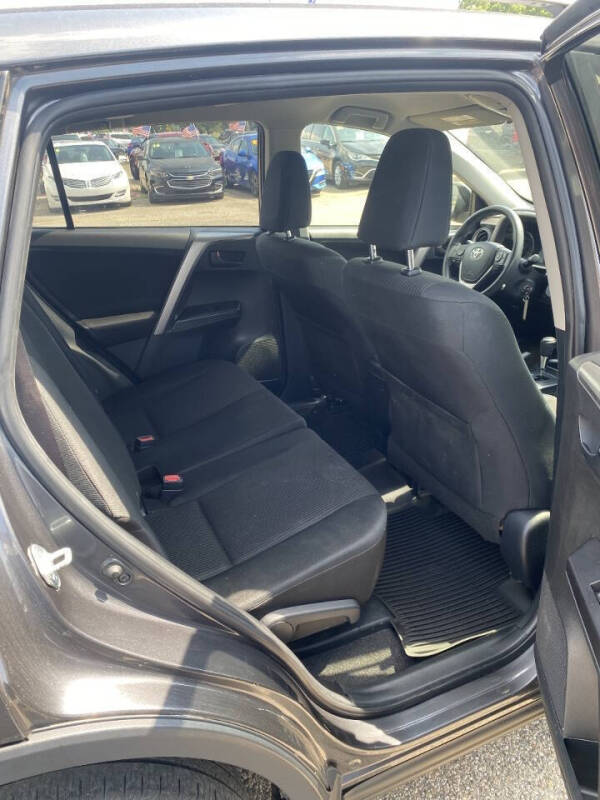 2017 Toyota RAV4 LE