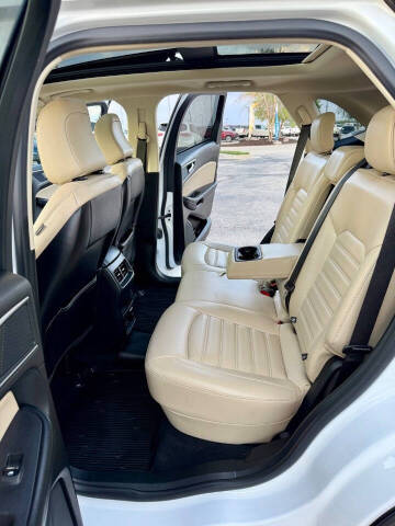 2022 Ford Edge SEL