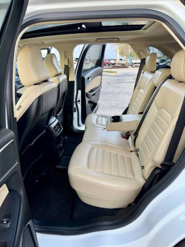 2022 Ford Edge SEL