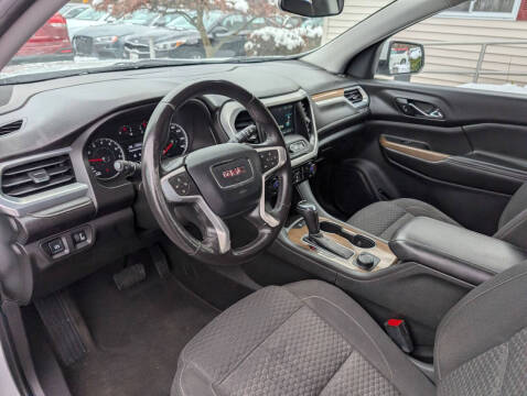 2017 GMC Acadia SLE-1