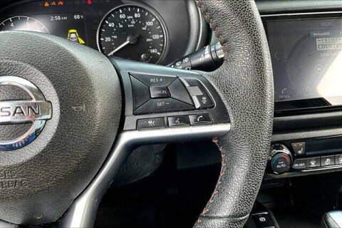 2021 Nissan Kicks SR