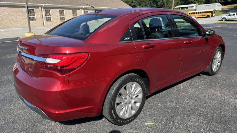 2014 Chrysler 200 LX