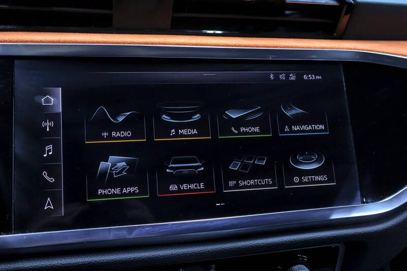 2019 Audi Q3 quattro S line Prem Plus 45 TFSI