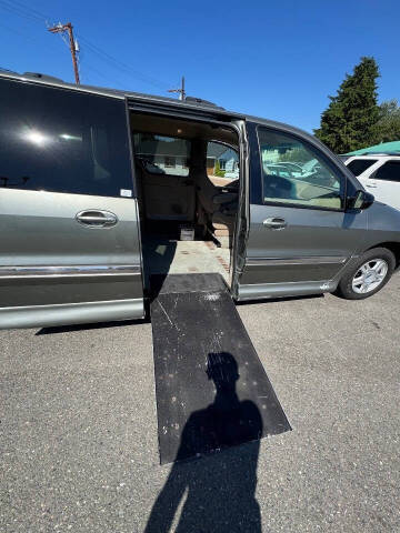2001 Ford Windstar SE