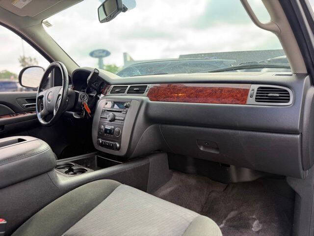 2013 GMC Yukon XL SLE
