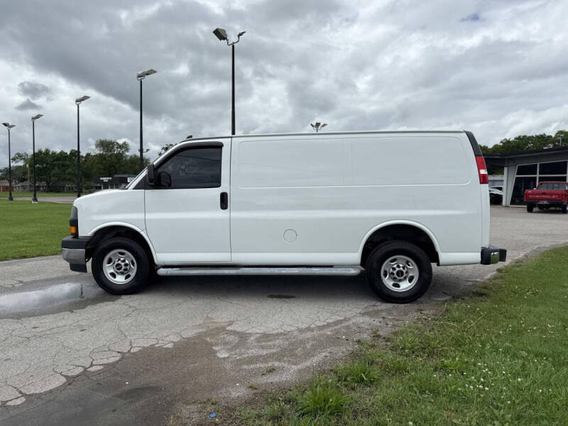 2021 GMC Savana 2500