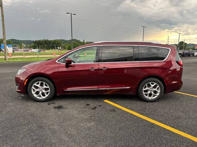 2018 Chrysler Pacifica Touring L Plus