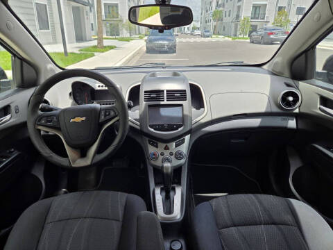 2016 Chevrolet Sonic LT Auto
