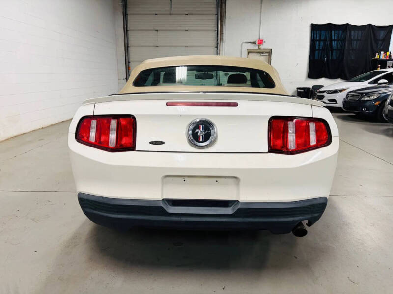 2010 Ford Mustang