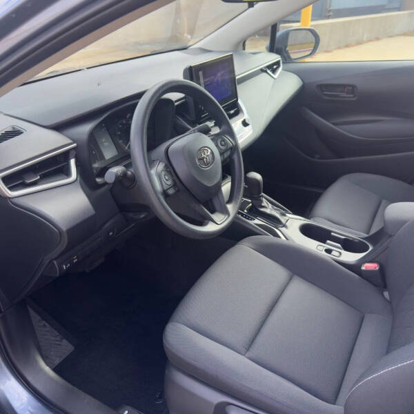 2025 Toyota Corolla Hybrid LE