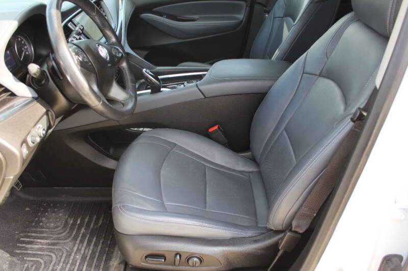 2020 Buick Enclave Essence