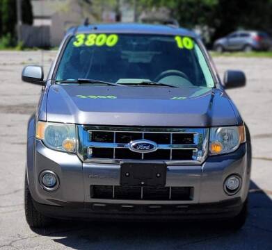 2010 Ford Escape for sale at Square Business Automotive in Milwaukee WI