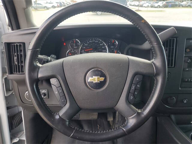 2023 Chevrolet Express 2500