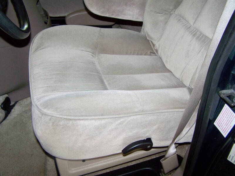 2000 Ford E-Series E-150