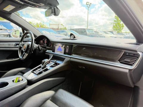 2018 Porsche Panamera