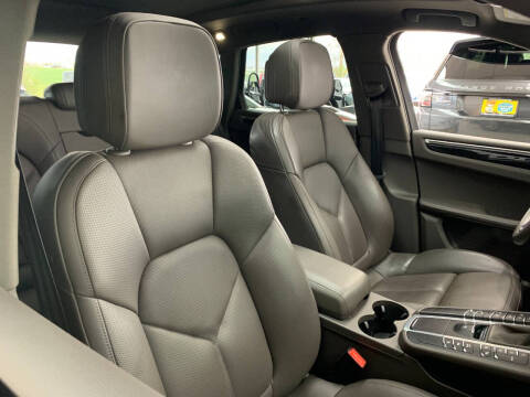 2018 Porsche Macan S