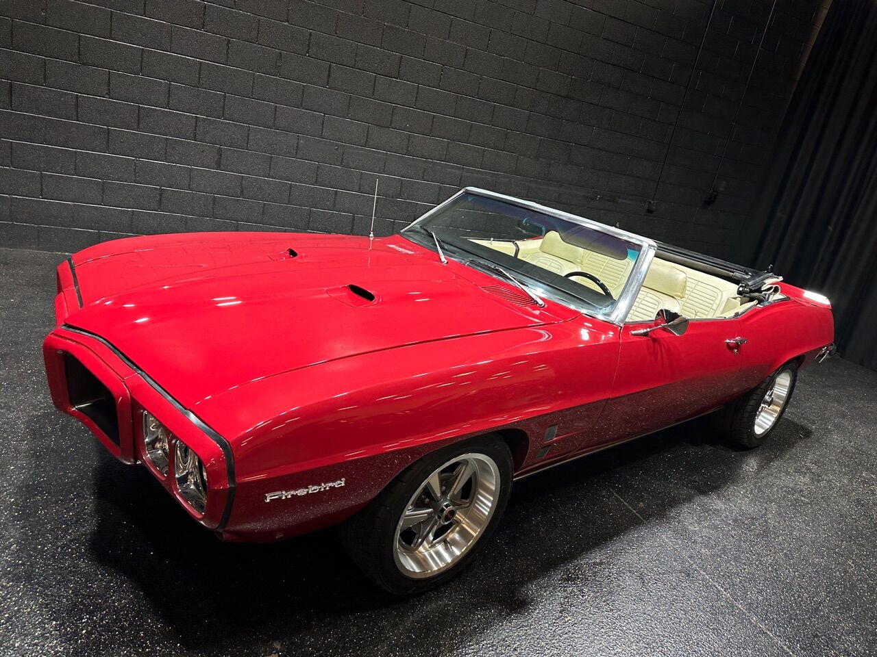 1969 Pontiac Firebird 23