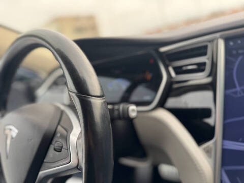 2015 Tesla Model S P85D