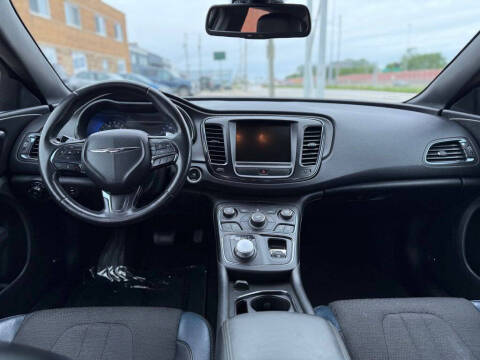2016 Chrysler 200 S