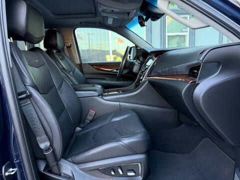 2018 Cadillac Escalade Premium Luxury