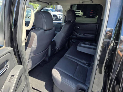 2022 Nissan Frontier SV