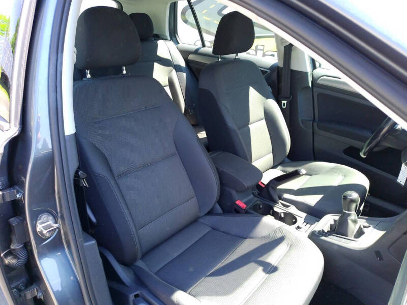 2017 Volkswagen Golf