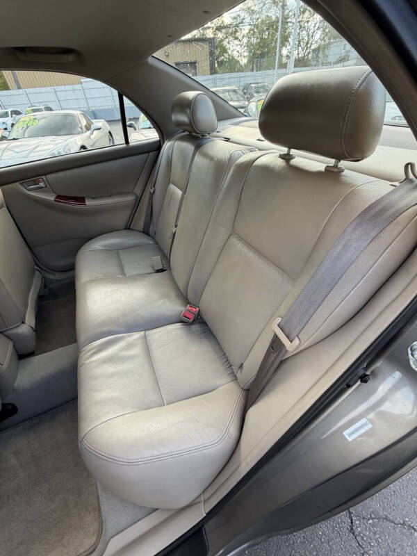 2003 Toyota Corolla LE