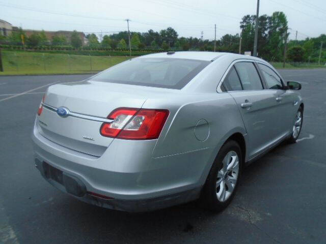 2011 Ford Taurus SEL