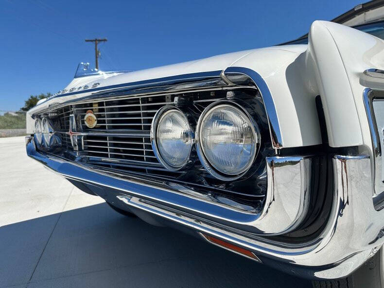 1962 Oldsmobile Starfire