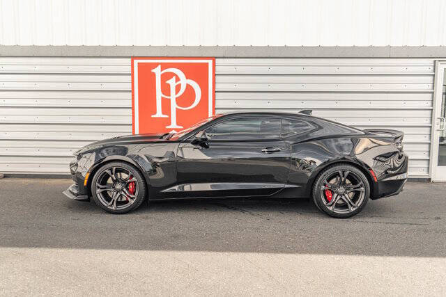 2022 Chevrolet Camaro 39