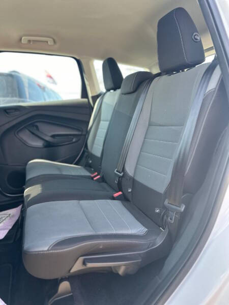 2019 Ford Escape S