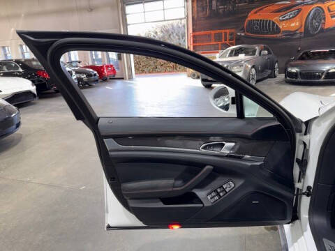 2015 Porsche Panamera GTS