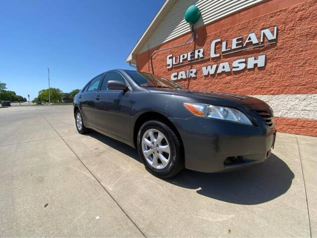 2008 Toyota Camry for sale at Illinois Auto Wholesalers in Tolono, IL