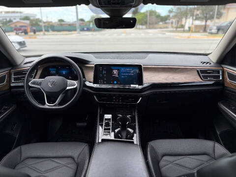 2024 Volkswagen Atlas SE