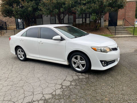 2014 Toyota Camry for sale at GTO United Auto Sales LLC in Lawrenceville GA