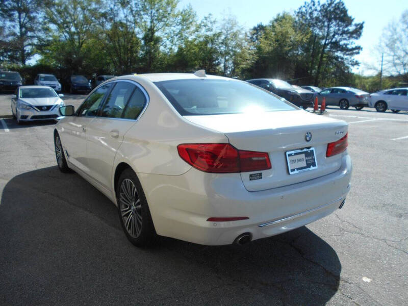 2019 BMW 5 Series 530i