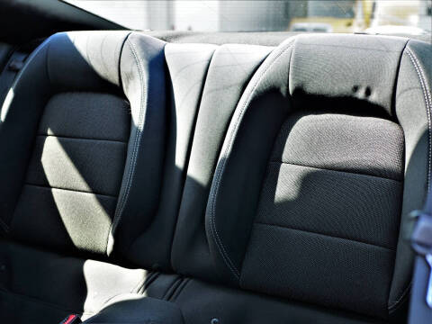 2017 Ford Mustang V6