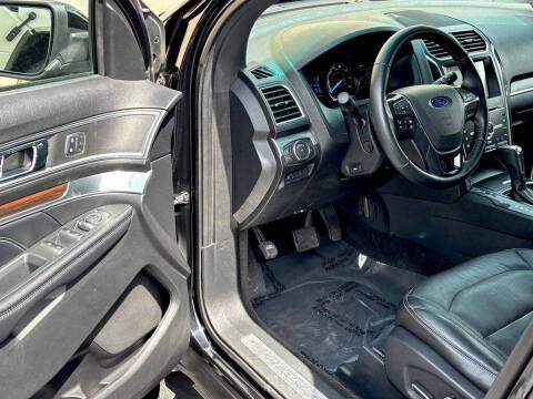 2017 Ford Explorer Limited