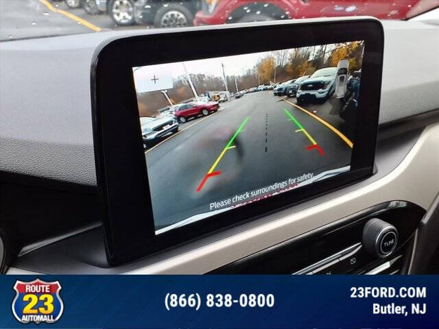 2022 Ford Escape SEL