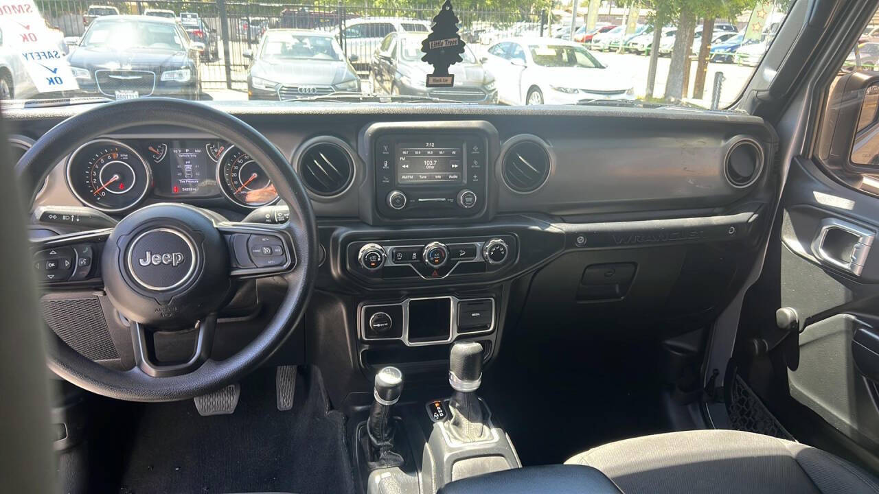 2018 Jeep Wrangler Unlimited for sale at Auto Plaza in Fresno, CA