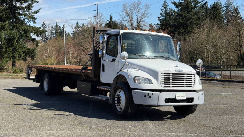 2019 Freightliner M2 106