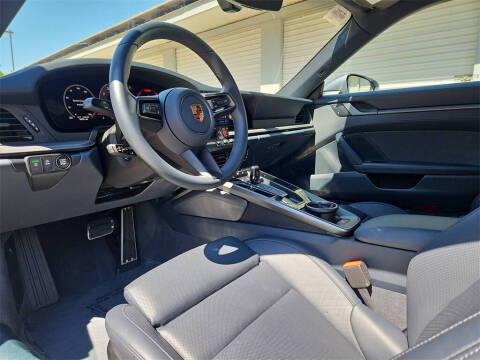 2025 Porsche 911 Carrera