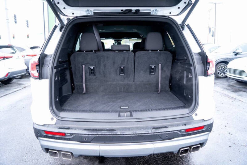 2025 GMC Acadia Elevation