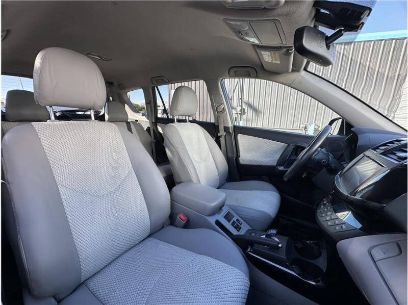 2014 Toyota RAV4 EV