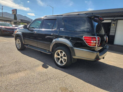 2004 Toyota Sequoia SR5