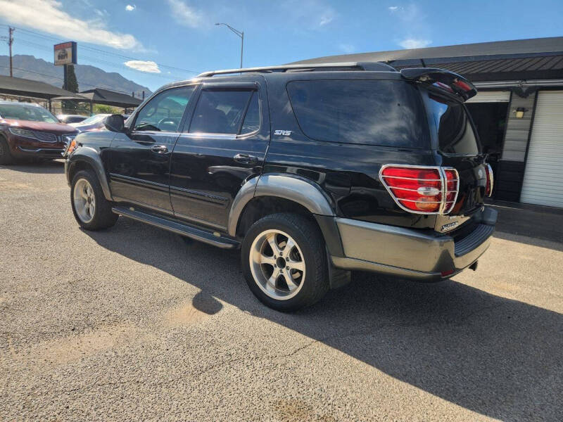 2004 Toyota Sequoia SR5