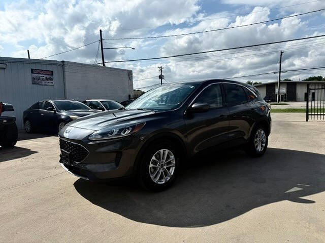 2020 Ford Escape SE